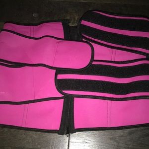 Waist trainer with double strap